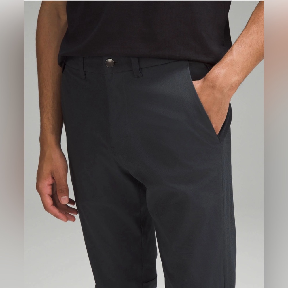 Lululemon Men's Commission Slim-Fit Navy Pants Warpstreme Legnth 32” Size 33